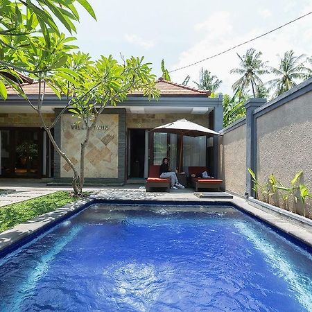 Villa Twin Lovina Esterno foto