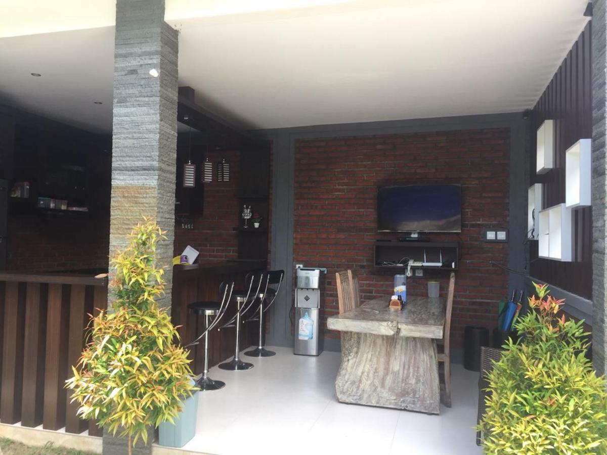 Villa Twin Lovina Esterno foto