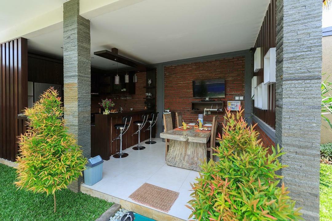 Villa Twin Lovina Esterno foto