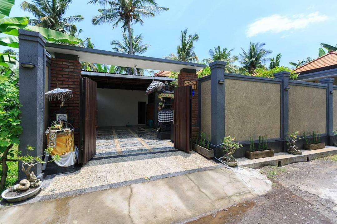 Villa Twin Lovina Esterno foto